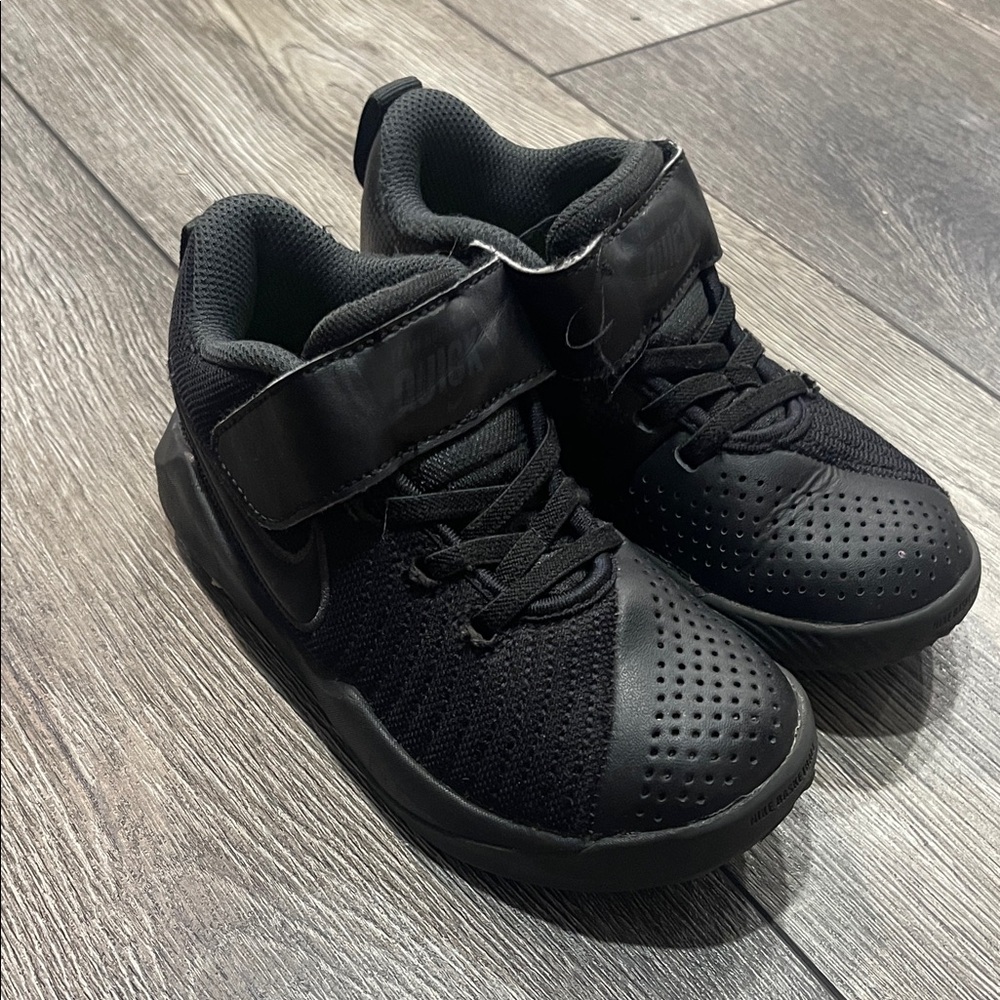 Nike Kids Black Sneakers